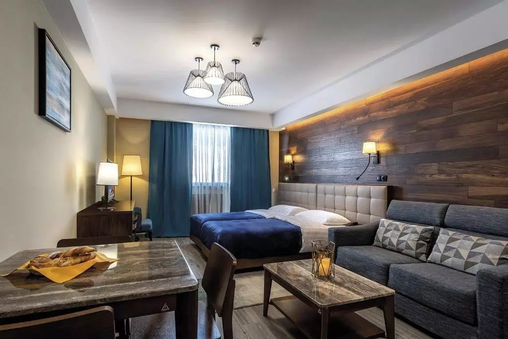 اتاق دو تخته هتل رزیدنس گودائوری هیلز